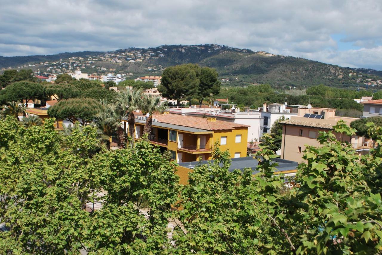 Apartamentos Les Palmeres Platja d'Aro Dış mekan fotoğraf